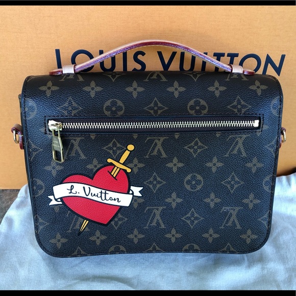 Authentic Louis Vuitton Pochette Métis Patches - Picture 3 of 8